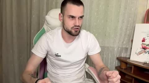 Snapshot of iveran_love1 chatting on October 25, 2025, 6:35 pm iveran online show from October 25, 2025, 6:35 pm
