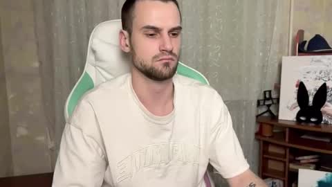 Snapshot of iveran_love1 chatting on November 2, 2025, 6:32 pm iveran online show from November 2, 2025, 6:32 pm