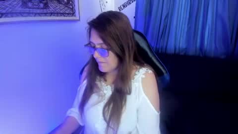 IVETTE online show from June 10, 2026, 6:18 pm