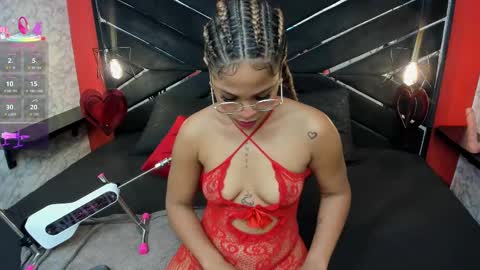 Ivis  online show from September 23, 2025, 12:08 pm