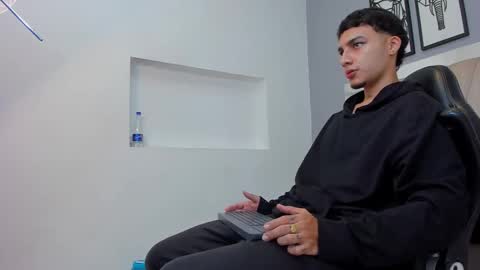 Snapshot of ivo_beischel chatting on September 9, 2025, 11:43 am Ivo Beischel online show from September 9, 2025, 11:43 am