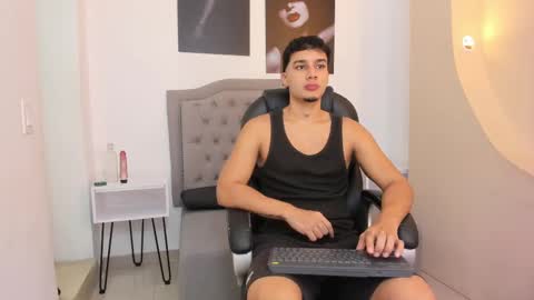 Snapshot of ivo_beischel chatting on September 10, 2025, 11:43 am Ivo Beischel online show from September 10, 2025, 11:43 am