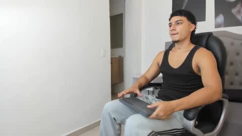 Snapshot of ivo_beischel chatting on September 13, 2025, 11:32 am Ivo Beischel online show from September 13, 2025, 11:32 am