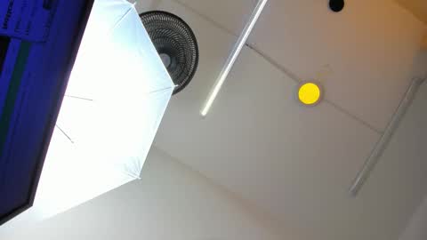 Snapshot of ivo_beischel chatting on September 17, 2025, 11:23 am Ivo Beischel online show from September 17, 2025, 11:23 am