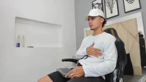 Snapshot of ivo_beischel chatting on October 10, 2025, 4:55 am Ivo Beischel online show from October 10, 2025, 4:55 am