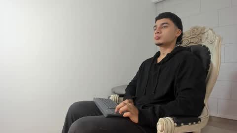 Snapshot of ivo_beischel chatting on October 12, 2025, 5:28 am Ivo Beischel online show from October 12, 2025, 5:28 am