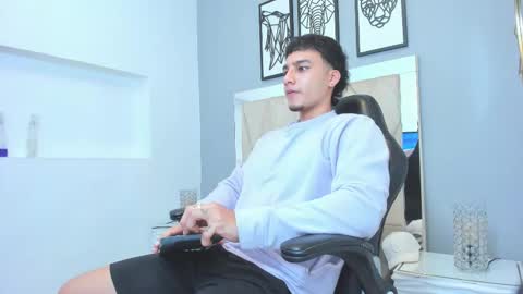 Snapshot of ivo_beischel chatting on October 19, 2025, 3:51 am Ivo Beischel online show from October 19, 2025, 3:51 am