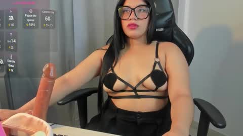 ivone_ashar online show from March 20, 2026, 2:33 pm