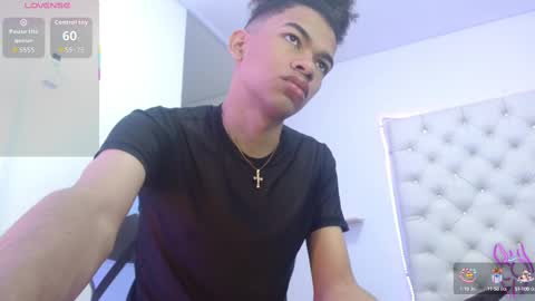 Snapshot of ivone_rose_ chatting on September 30, 2025, 12:10 pm Ivon online show from September 30, 2025, 12:10 pm