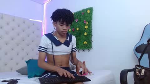 Snapshot of ivone_rose_ chatting on October 19, 2025, 12:39 pm Ivon online show from October 19, 2025, 12:39 pm