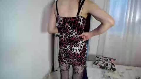 ivonne__hot online show from December 29, 2024, 2:49 am