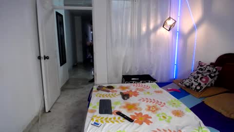 ivonne__hot online show from January 8, 2025, 8:18 pm