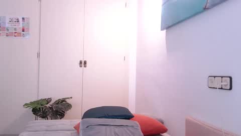 Ivonne online show from January 22, 2025, 9:13 am