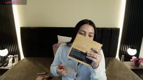 I V O N N E R O S S online show from March 12, 2026, 12:00 pm