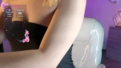 Ivonny online show from April 11, 2026, 8:02 pm