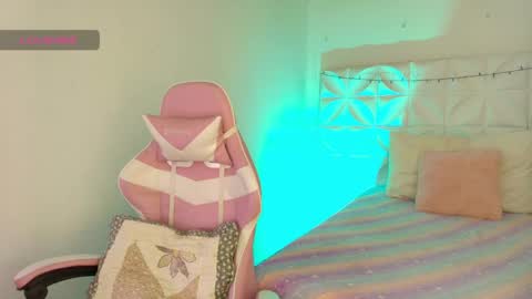 Snapshot of ivonnygoldie chatting on May 20, 2026, 1:01 am Ivonny online show from May 20, 2026, 1:01 am