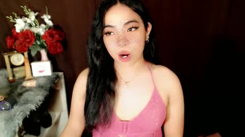Snapshot of ivory_delight chatting on May 27, 2026, 12:02 pm ivory_delight online show from May 27, 2026, 12:02 pm