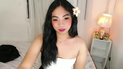 Snapshot of ivory_delight chatting on June 12, 2026, 4:06 pm ivory_delight online show from June 12, 2026, 4:06 pm