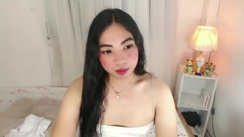 Snapshot of ivory_delight chatting on June 22, 2026, 12:46 pm ivory_delight online show from June 22, 2026, 12:46 pm