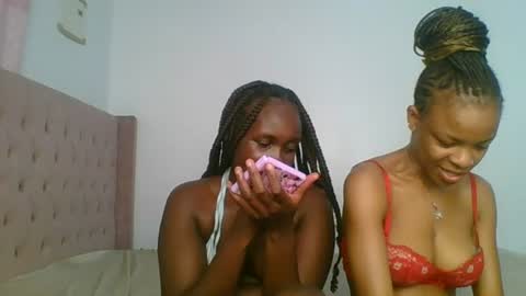 Snapshot of ivory_mae chatting on July 15, 2026, 4:12 pm ivory_mae online show from July 15, 2026, 4:12 pm