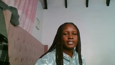 Snapshot of ivory_mae chatting on July 19, 2026, 7:28 pm ivory_mae online show from July 19, 2026, 7:28 pm