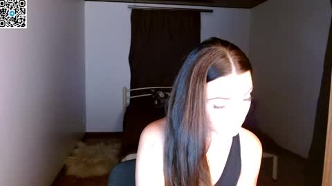 Snapshot of ivorymuse chatting on May 7, 2026, 9:31 pm Lana online show from May 7, 2026, 9:31 pm