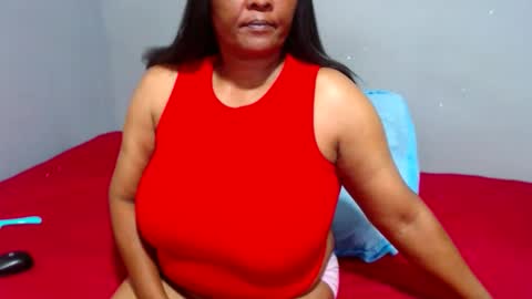 Snapshot of ivorytits48 chatting on January 12, 2025, 1:27 pm IVORYTITS48 online show from January 12, 2025, 1:27 pm