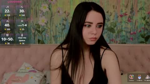 ivorywood_ online show from April 24, 2026, 6:32 pm