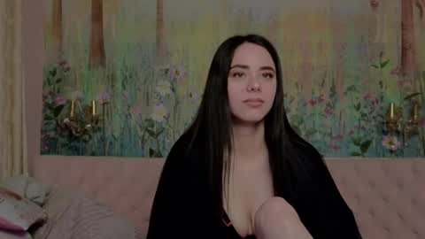 ivorywood_ online show from May 7, 2026, 7:08 pm