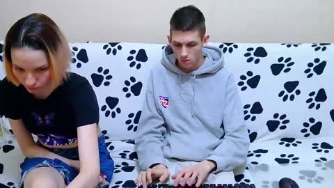 Ivy and Lester online show from April 24, 2026, 10:23 pm