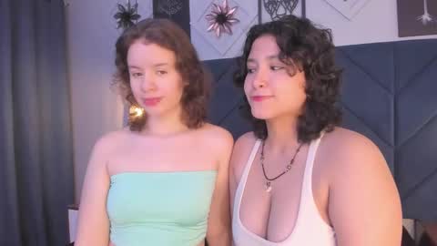 Ivy and Molly online show from January 21, 2025, 11:56 am