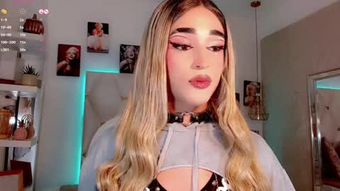 Snapshot of ivy_jane14 chatting on December 26, 2024, 8:42 pm IVY online show from December 26, 2024, 8:42 pm