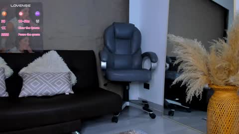 Daniela  online show from January 21, 2025, 4:58 pm