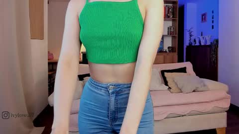 Ivy  online show from September 23, 2025, 3:20 am