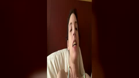 ivy_rose90 online show from June 7, 2026, 7:17 pm