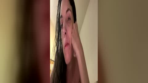 ivy_rose90 online show from June 14, 2026, 2:35 am