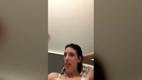 ivy_rose90 online show from July 2, 2026, 4:40 am