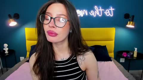 Ivy online show from April 26, 2026, 1:36 am