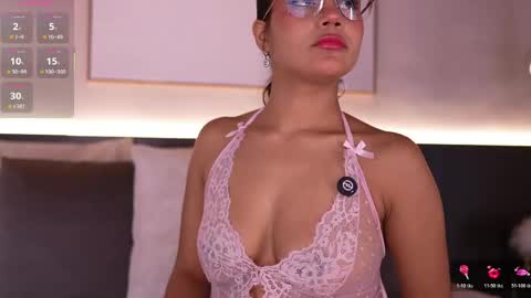 ivyellis online show from April 27, 2026, 11:52 am
