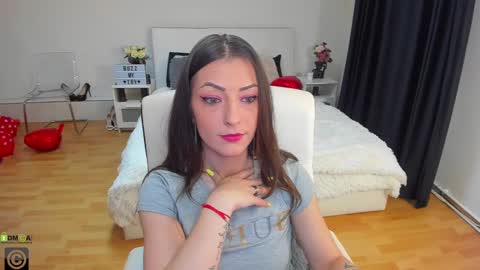 IvyFox online show from March 8, 2025, 11:48 am