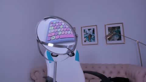 IVY - Follow me 3 online show from December 2, 2024, 6:52 am