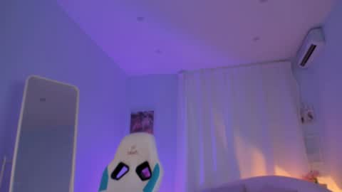 IVY - Follow me 3 online show from February 7, 2025, 6:56 am