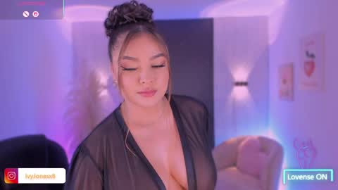 Ivy online show from May 15, 2026, 11:01 pm