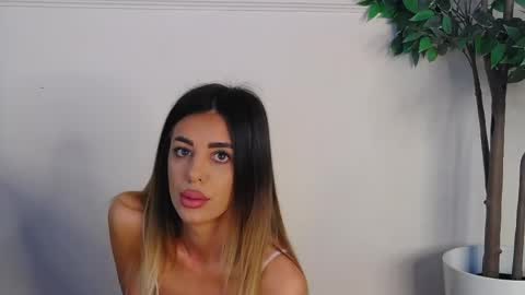 IvyLustt online show from June 2, 2026, 6:15 am