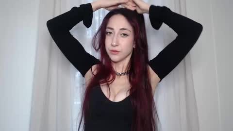 Ivy Rosie online show from December 2, 2025, 4:02 pm