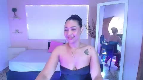Snapshot of ivyshine7 chatting on September 25, 2025, 3:43 am ivyshine7 online show from September 25, 2025, 3:43 am