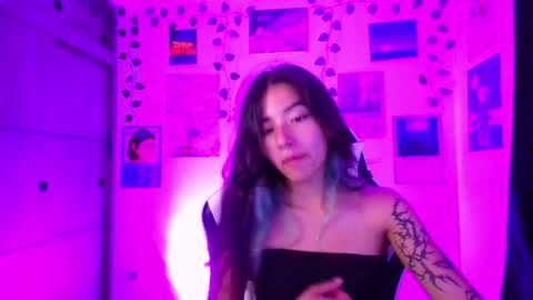 Ivy  online show from March 22, 2026, 12:36 am