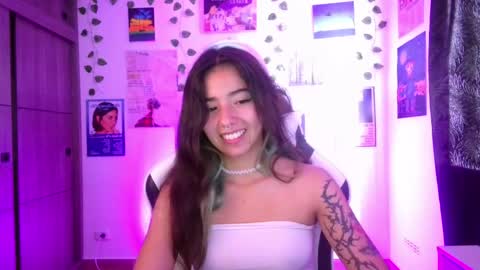 Ivy  online show from April 15, 2026, 7:54 pm