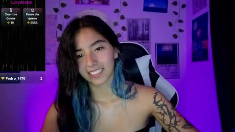 Ivy  online show from May 27, 2026, 1:57 am