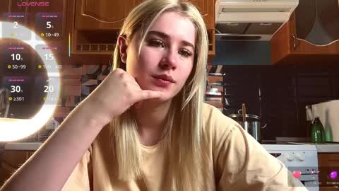 Snapshot of ivywairley chatting on April 10, 2026, 8:08 am ivywairley online show from April 10, 2026, 8:08 am